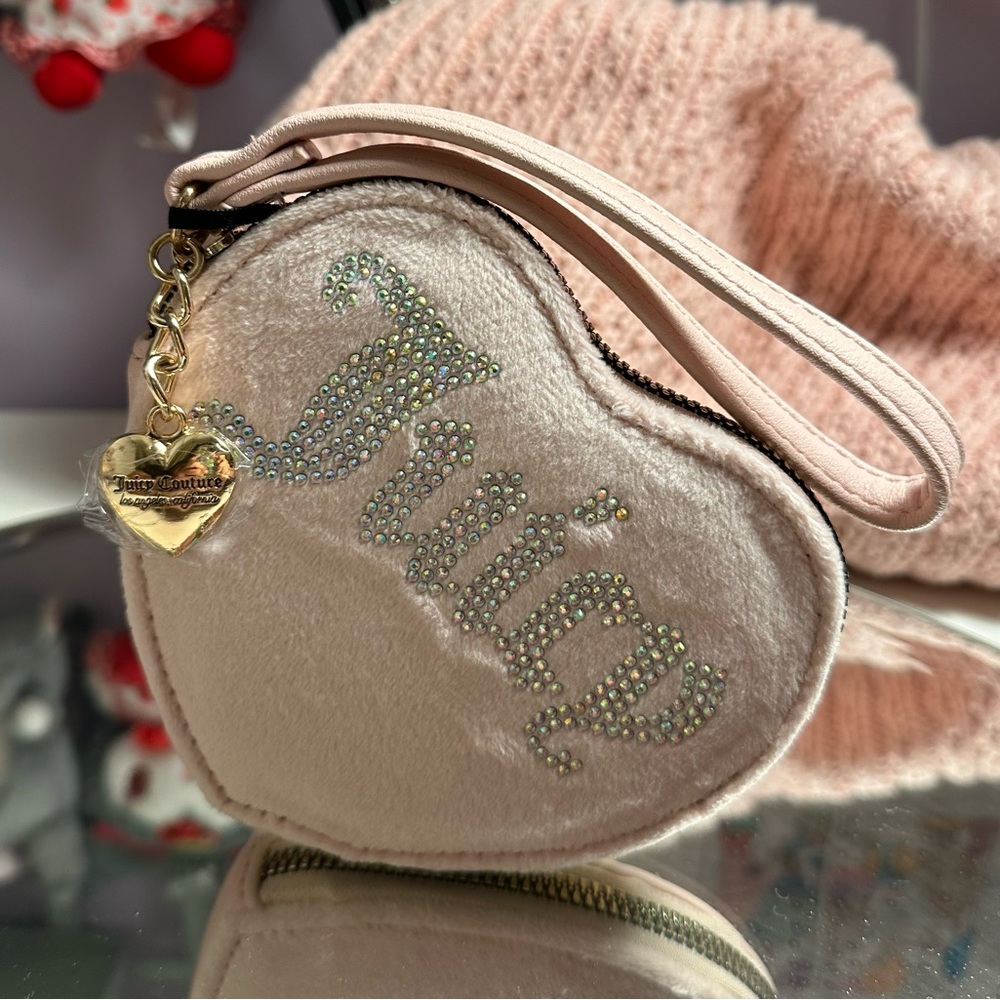 Juicy Couture Velour heart Zip around wallet